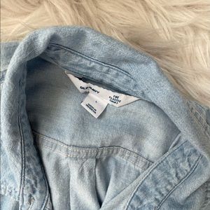 Old Navy chambray denim button down shirt